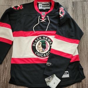 RARE & NWT Chicago Blackhawks Retro Throwback Jersey - Authentic, Vintage Style